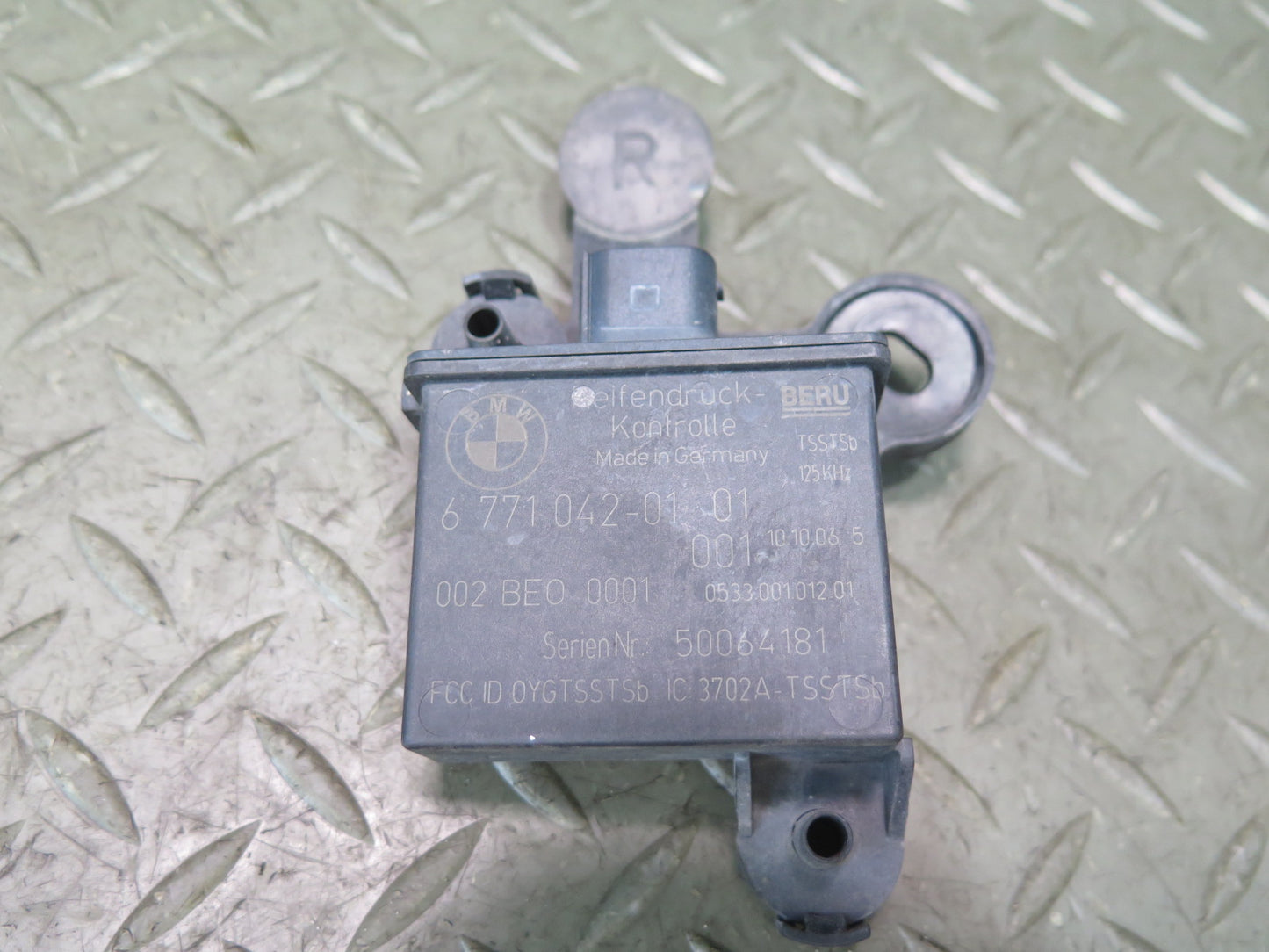 2006-2010 BMW E63 E64 M6 RDC Tire Pressure Monitor Sensor 6771042 Set of 4