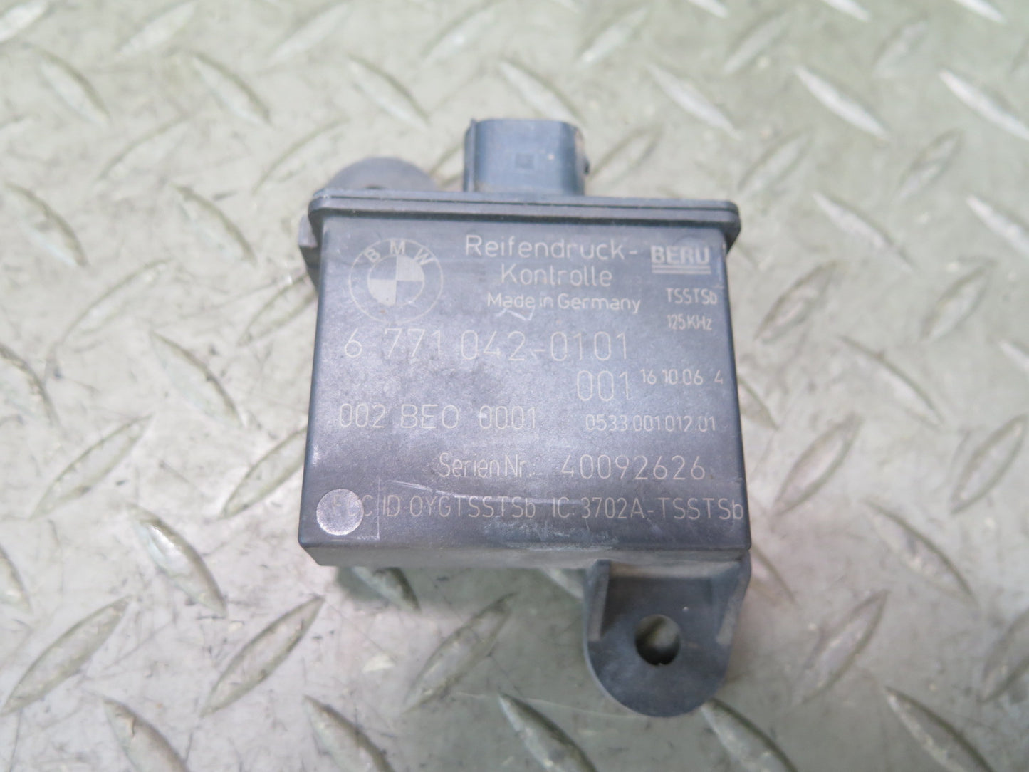 2006-2010 BMW E63 E64 M6 RDC Tire Pressure Monitor Sensor 6771042 Set of 4