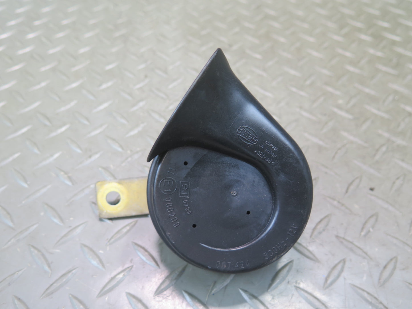 94-99 BMW E36 328iC Set of 2 High & Low Tone Note Pitch Horn Signal OEM