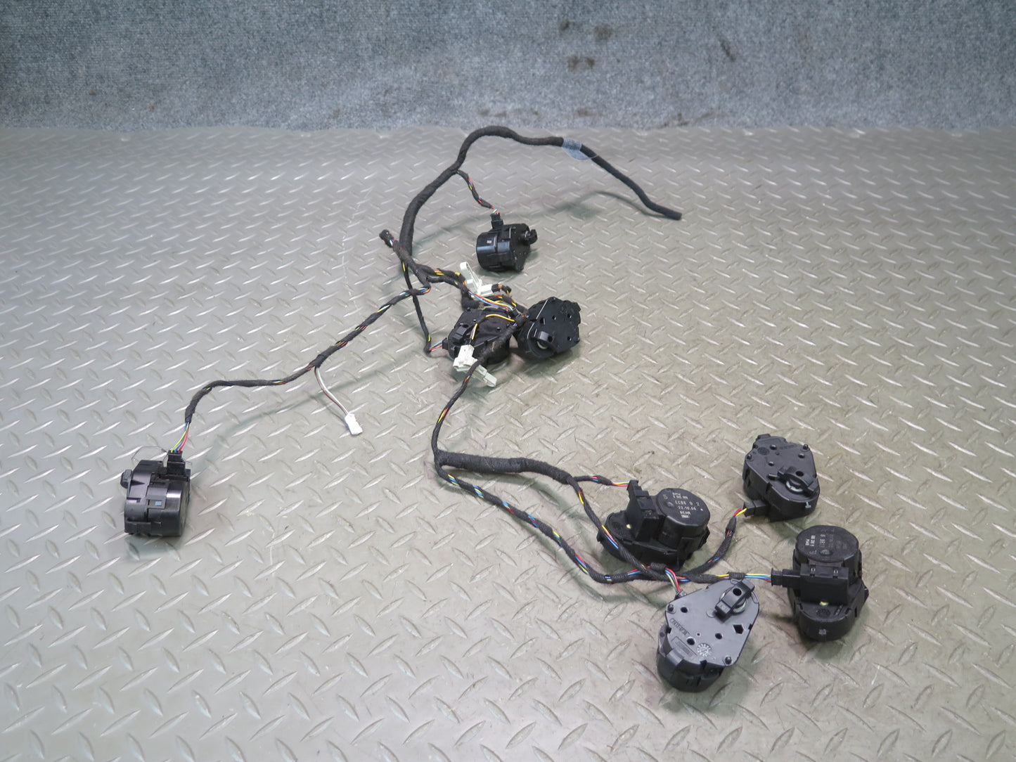 2006-2010 BMW E63 E64 M6 A/C Heater Flap Door Actuator Motor Wiring Set