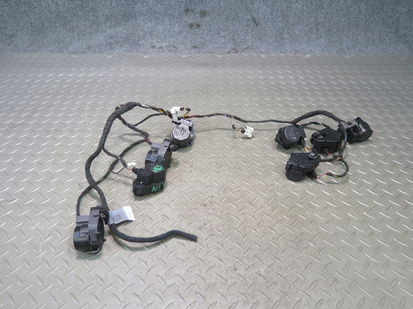 2006-2010 BMW E63 E64 M6 A/C Heater Flap Door Actuator Motor Wiring Set