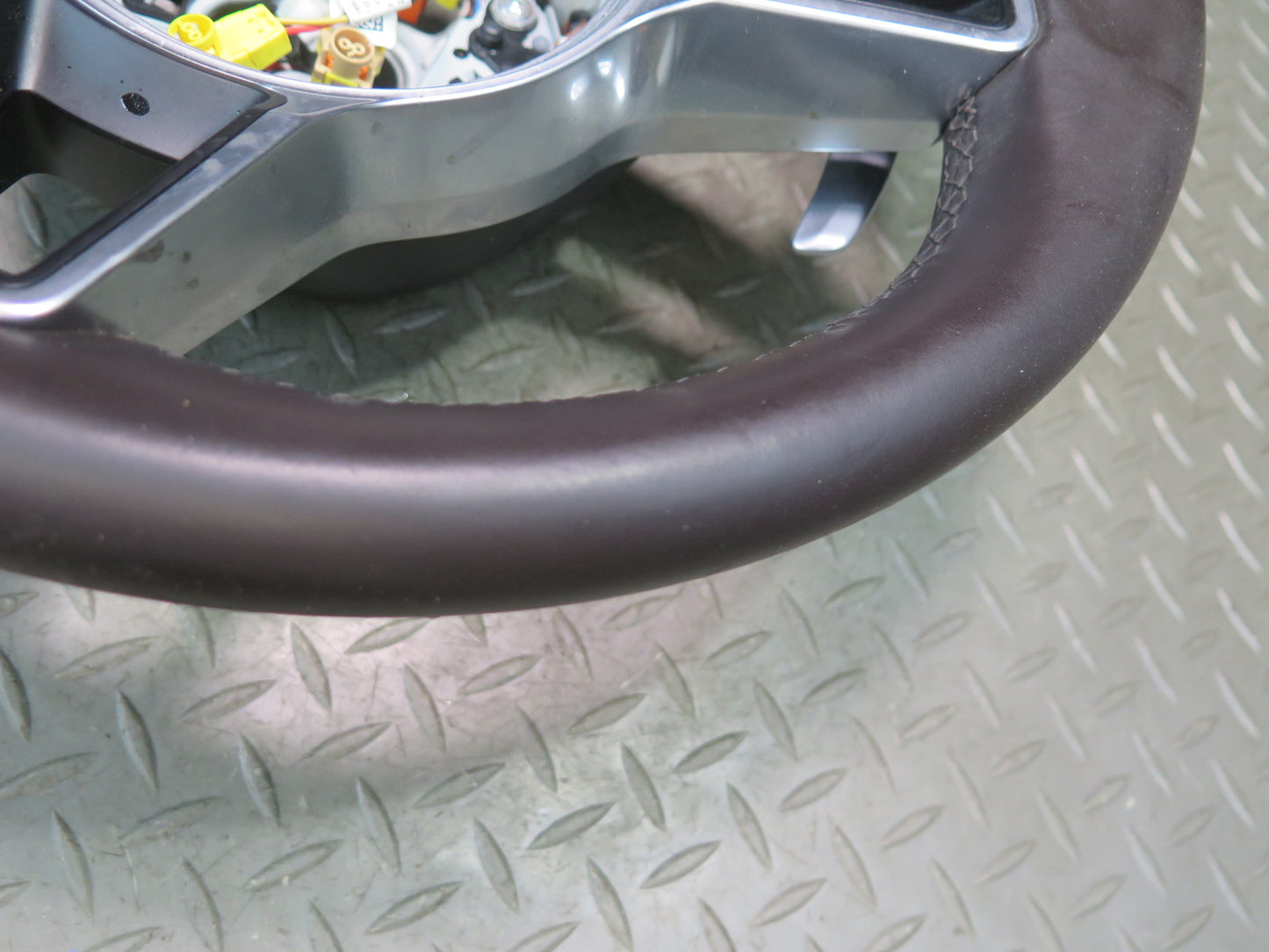 2015-2018 Porsche Macan Leather Steering w Controls & Paddles