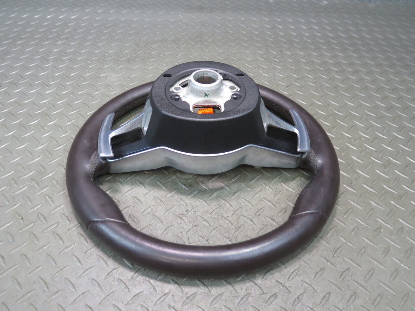 2015-2018 Porsche Macan Leather Steering w Controls & Paddles