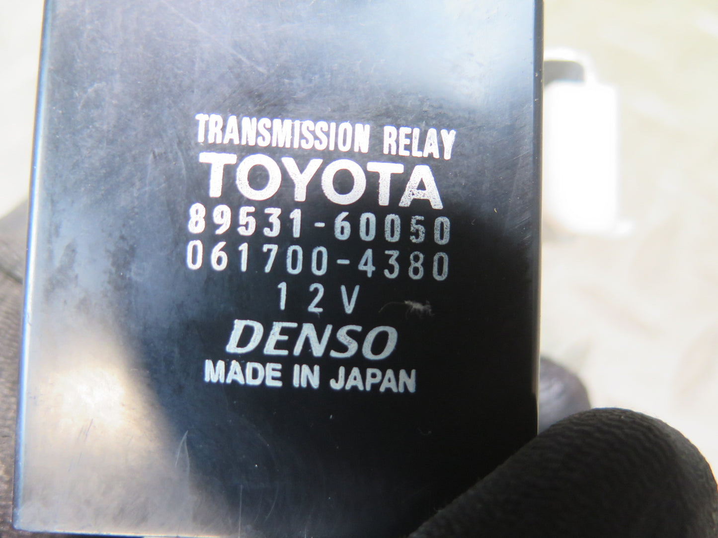 1998-2007 Lexus J100 LX470 Transmission Relay Control Module 89531-60050