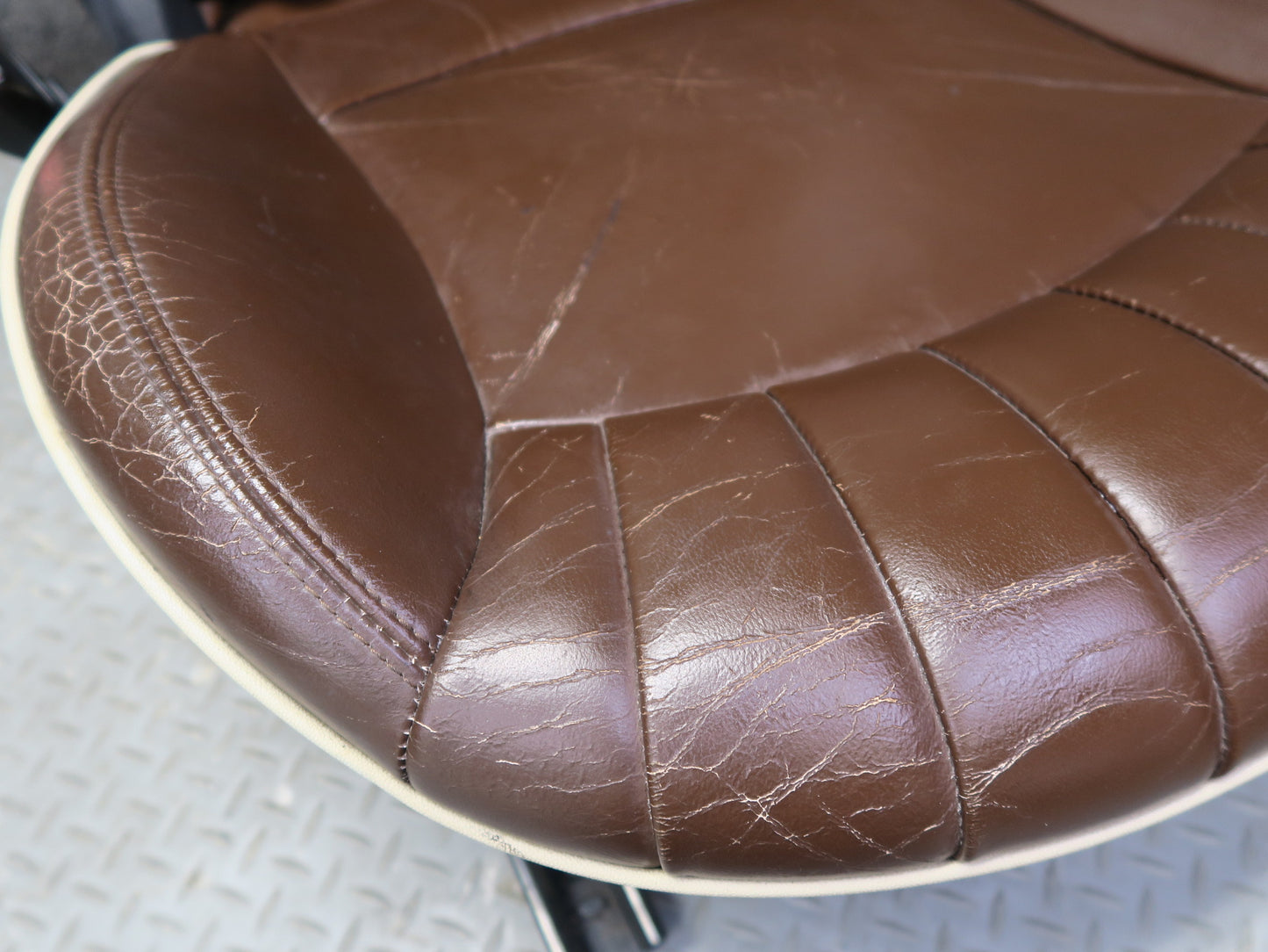 09-15 Mini Cooper R57 Convertible Set of 2 Front Sport Leather Seat OEM