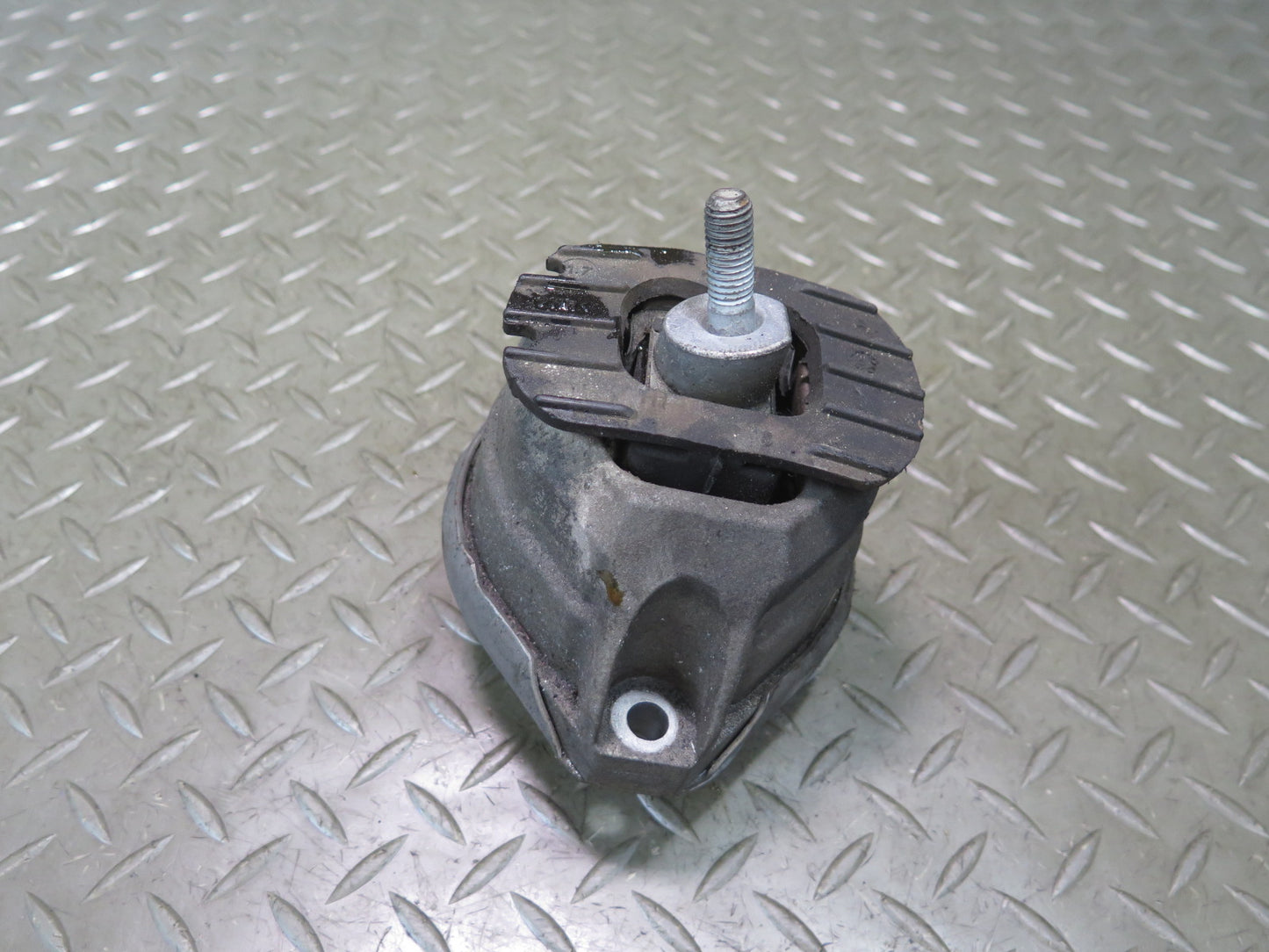 2006-2010 BMW E63 E64 M6 S85 Left & Right Engine Motor Mount Set of 2