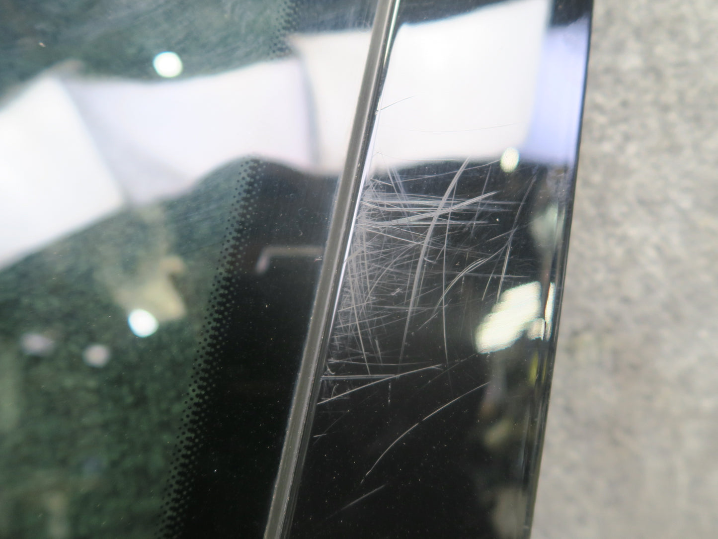 2011-2018 Porsche Cayenne 958 Rear Right Pass Side Quarter Glass Window