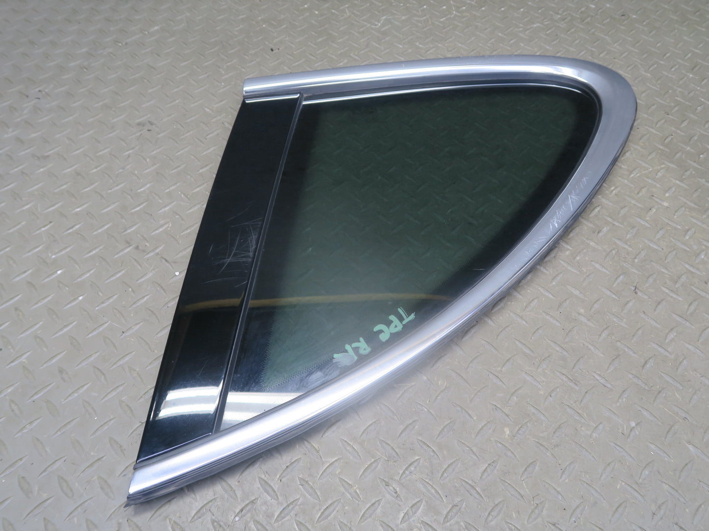 2011-2018 Porsche Cayenne 958 Rear Right Pass Side Quarter Glass Window