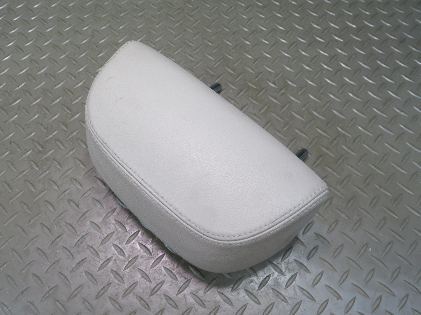 2006-2010 BMW E64 M6 Convertible Rear Left or  Right Seat Leather Headrest