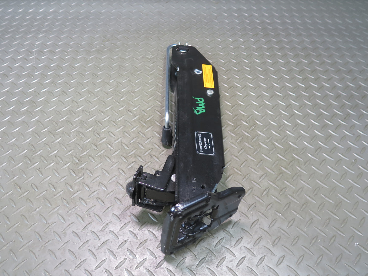 2015-2018 Porsche Macan Emergency Spare Tire Jack W/foam & Tool KIT