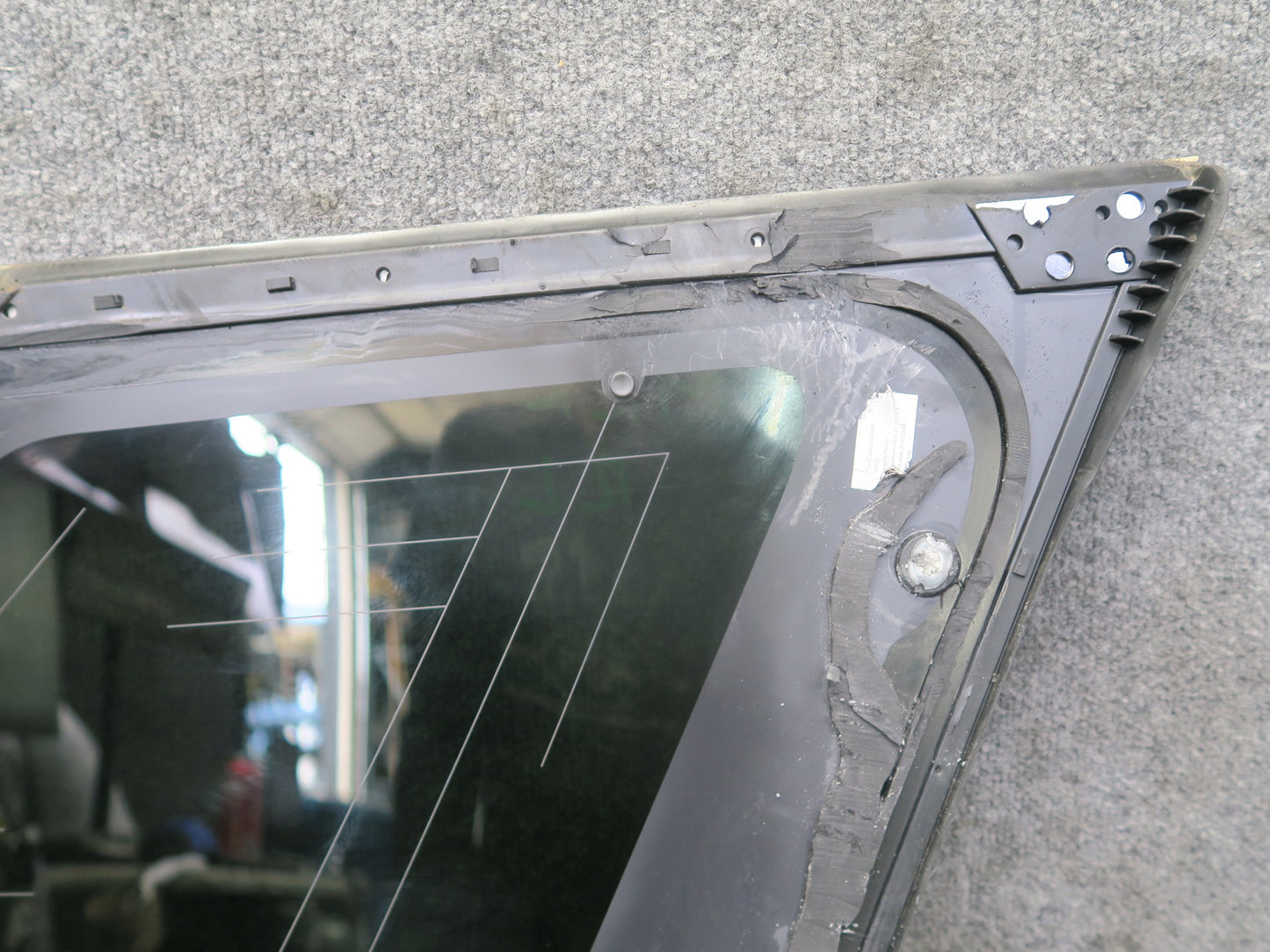 2014-2022 Range Rover Sport L494 Rear Left Quarter Glass Window