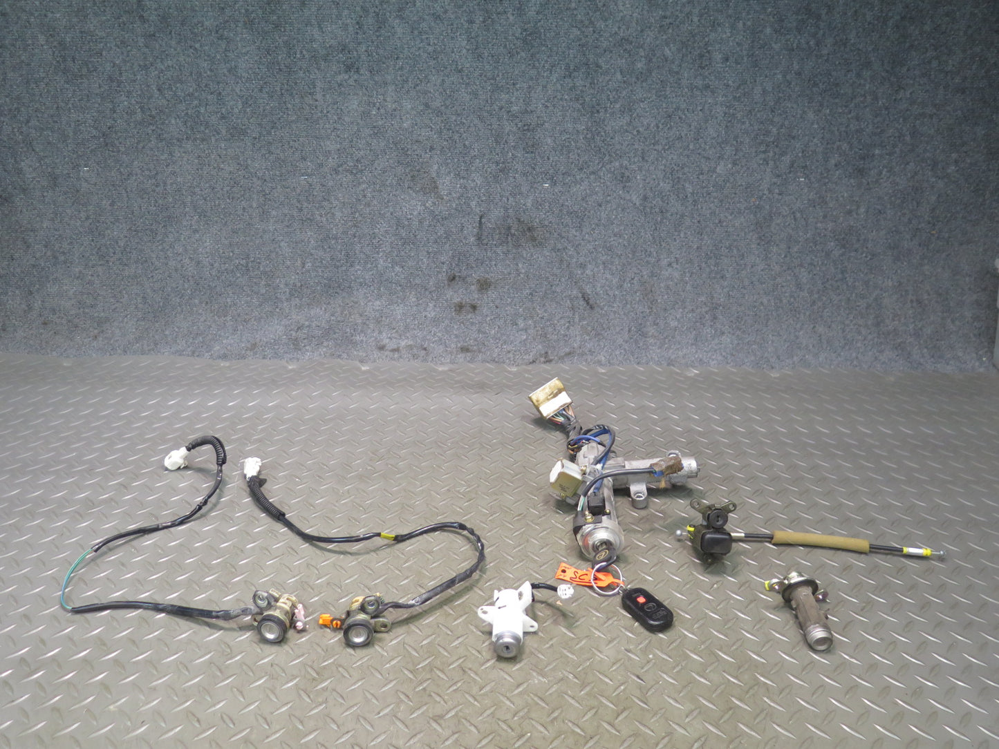 97-00 Lexus JZZ31L SC400 SC300 A/T Ignition Trunk Door Glove Lock KEY Set OEM