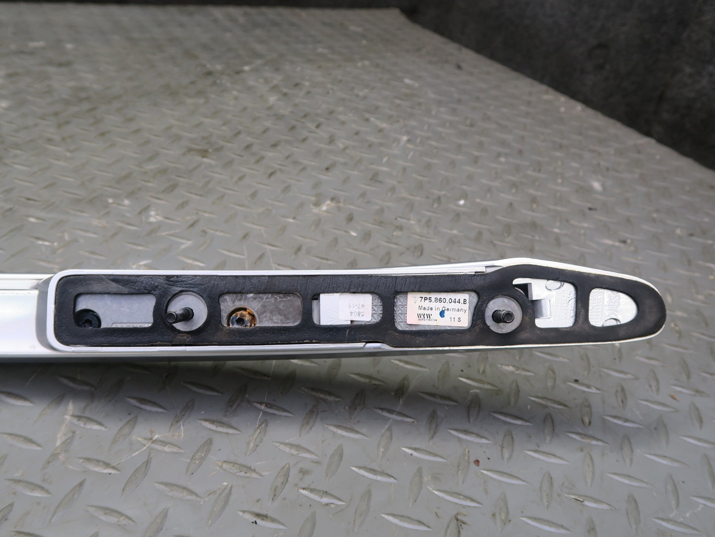 11-18 Porsche Cayenne 958 Upper Right & Left Roof Rack Rail Luggage Carrier Set