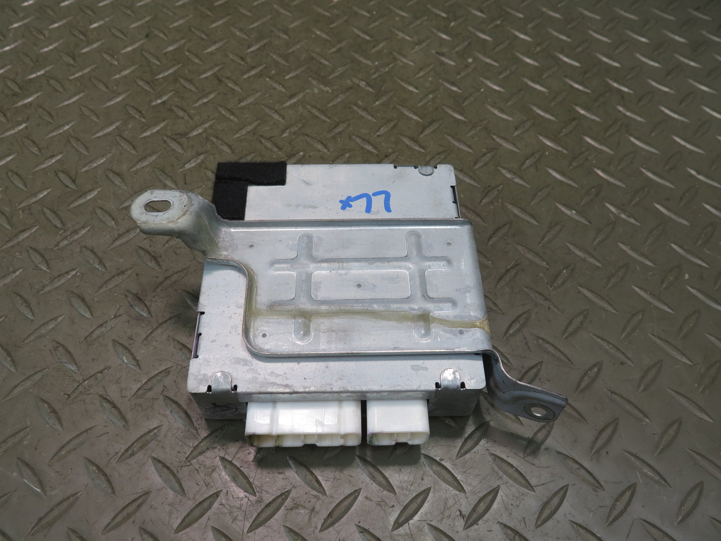2003-2007 Lexus UZJ100L LX470 Tilt & Telescopic Steering Column Control Module