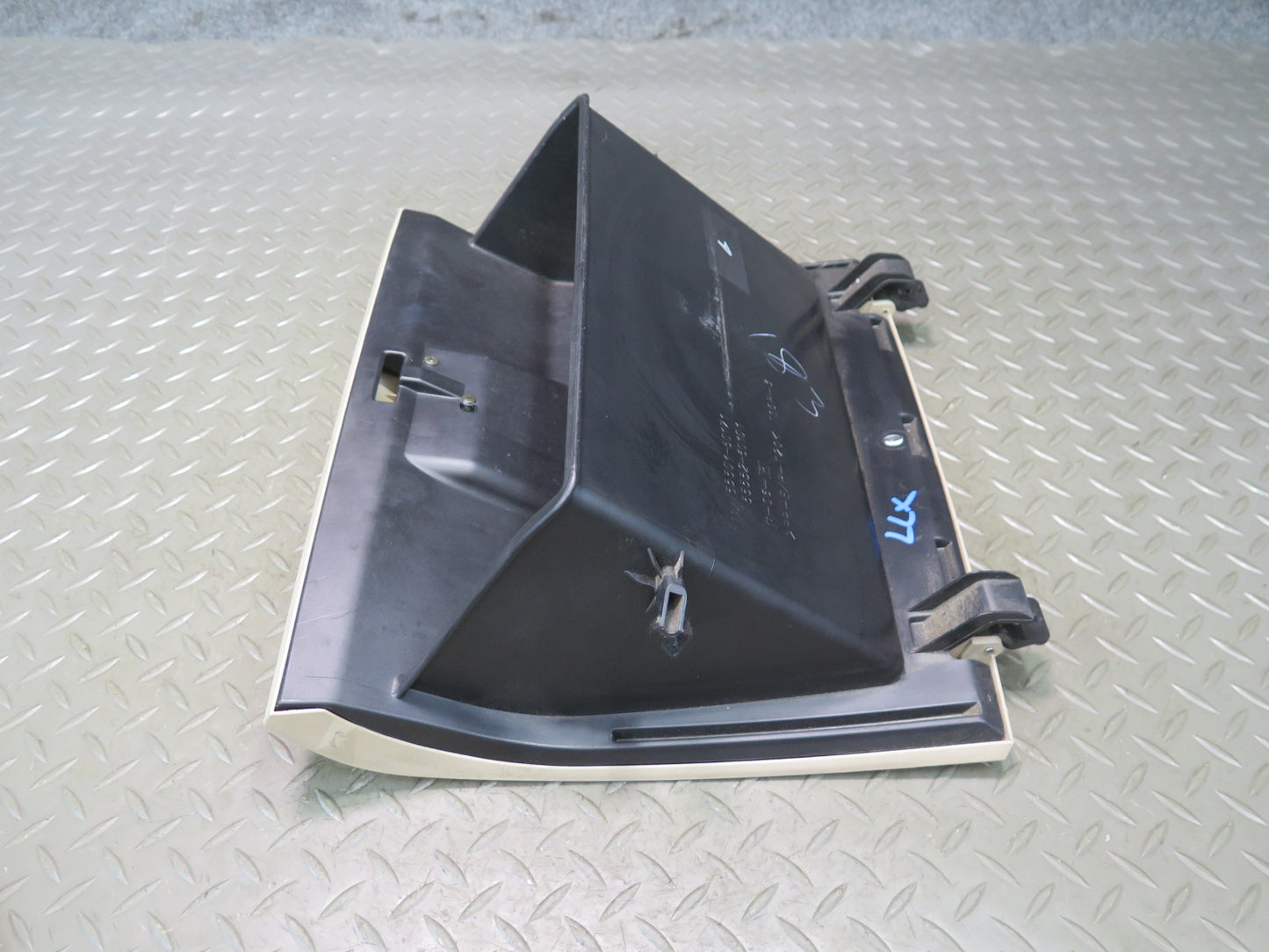 2003-2007 Lexus LX470 J100 Front Right Side Dash Glove Box Storage Compartment