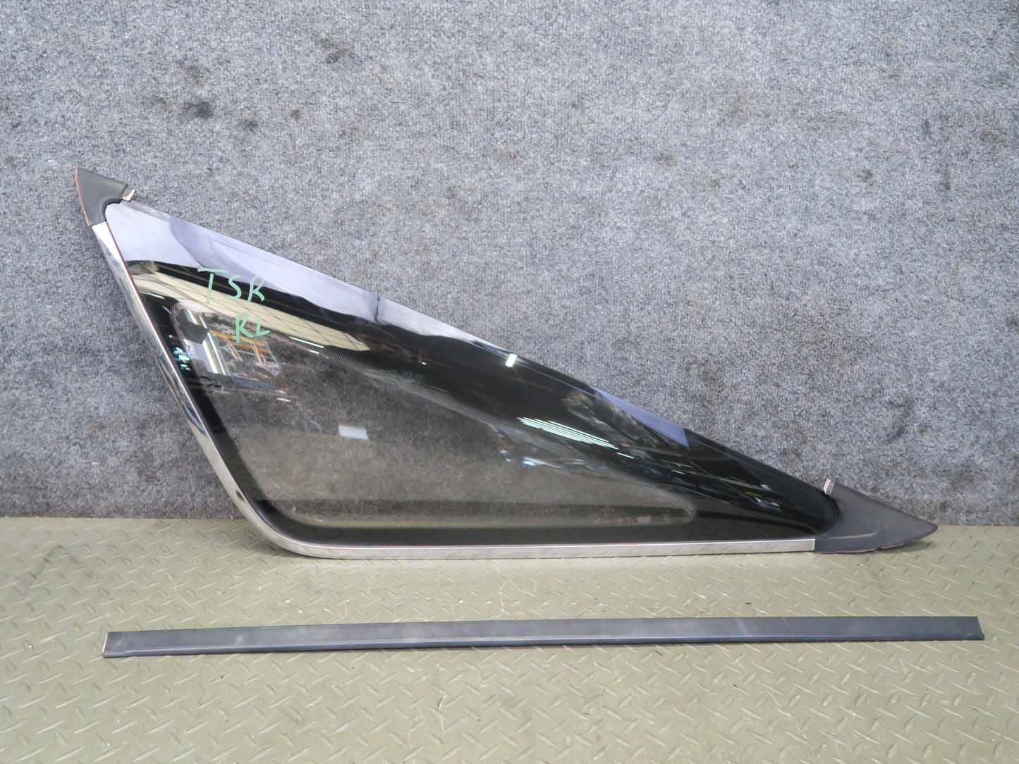 86-88 Toyota Supra MA70L Rear Left Quarter Glass Window w Molding Trim Set OEM
