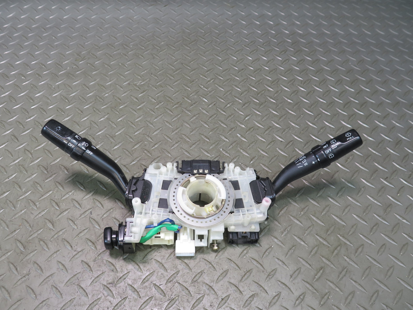 2003-2007 Lexus UZJ100L LX470 Steering Column Turn Signal Wiper Multi Switch