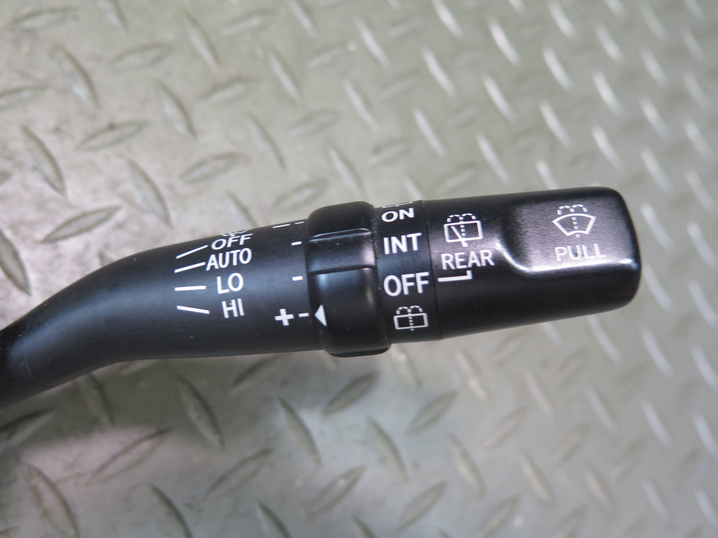 2003-2007 Lexus UZJ100L LX470 Steering Column Turn Signal Wiper Multi Switch