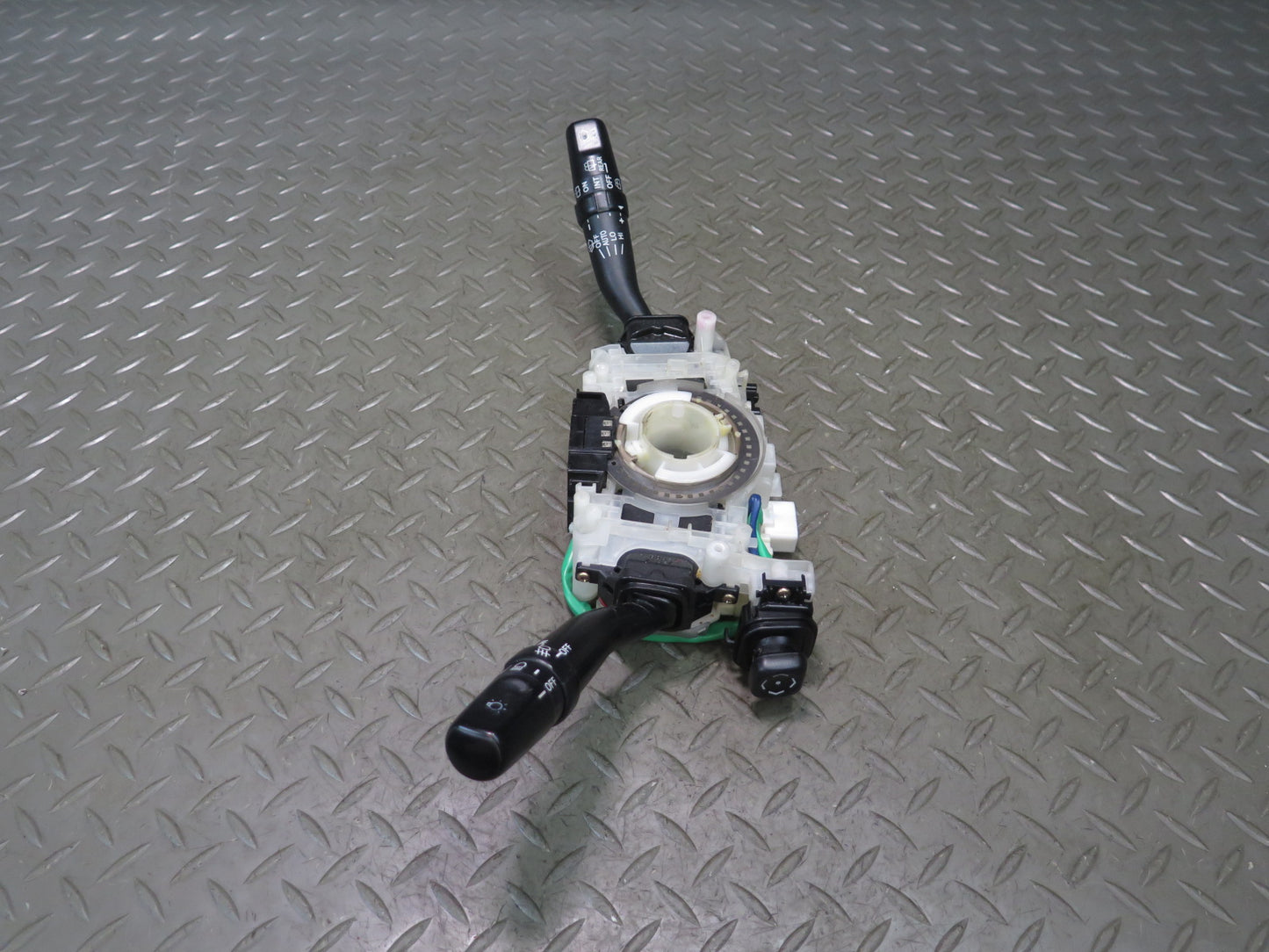 2003-2007 Lexus UZJ100L LX470 Steering Column Turn Signal Wiper Multi Switch
