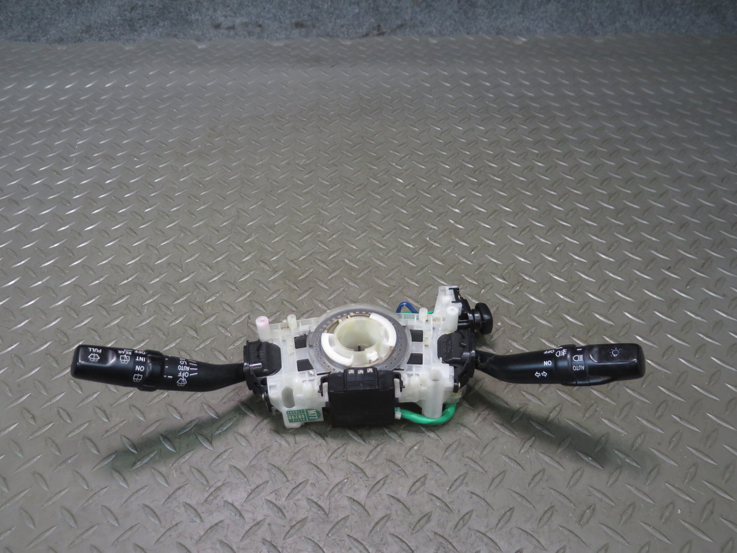 2003-2007 Lexus UZJ100L LX470 Steering Column Turn Signal Wiper Multi Switch