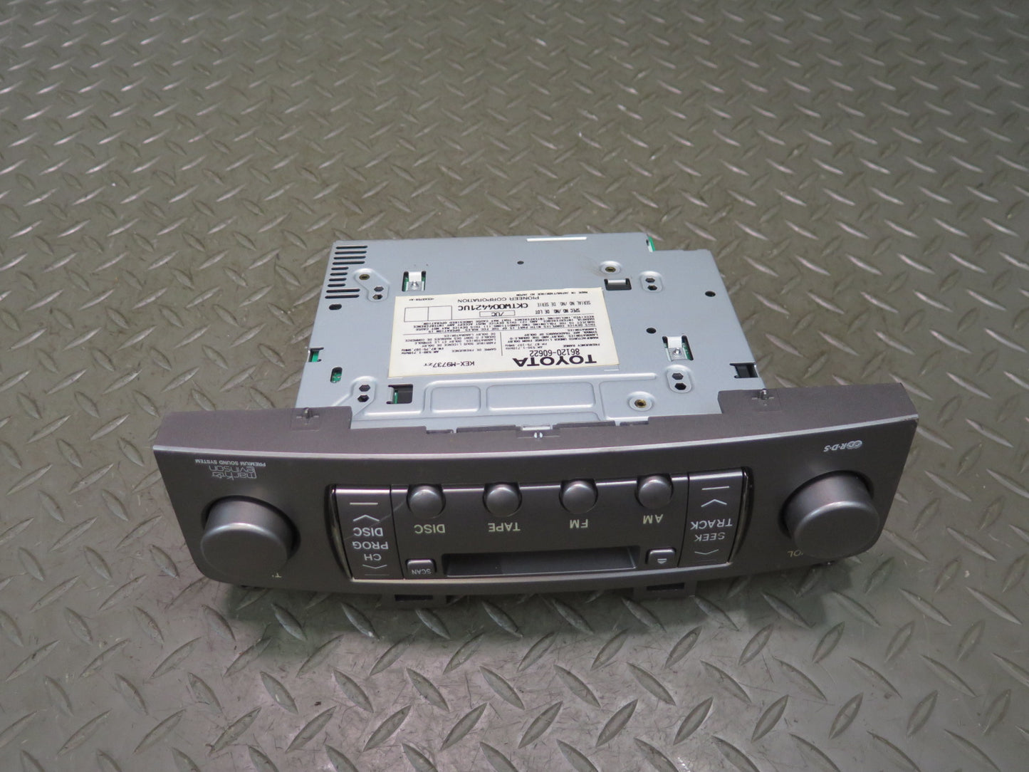 2004 Lexus UZJ100L LX470 Car Stereo Radio Cassette Player 86120-60622