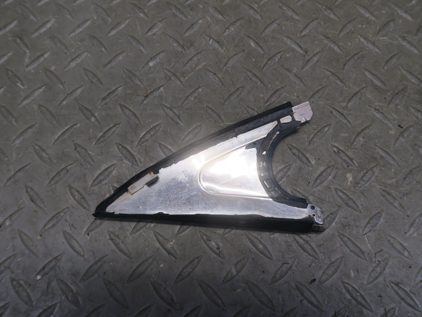86-88 Toyota Supra MA70L Rear Right Quarter Glass Window w Molding Trim Set OEM