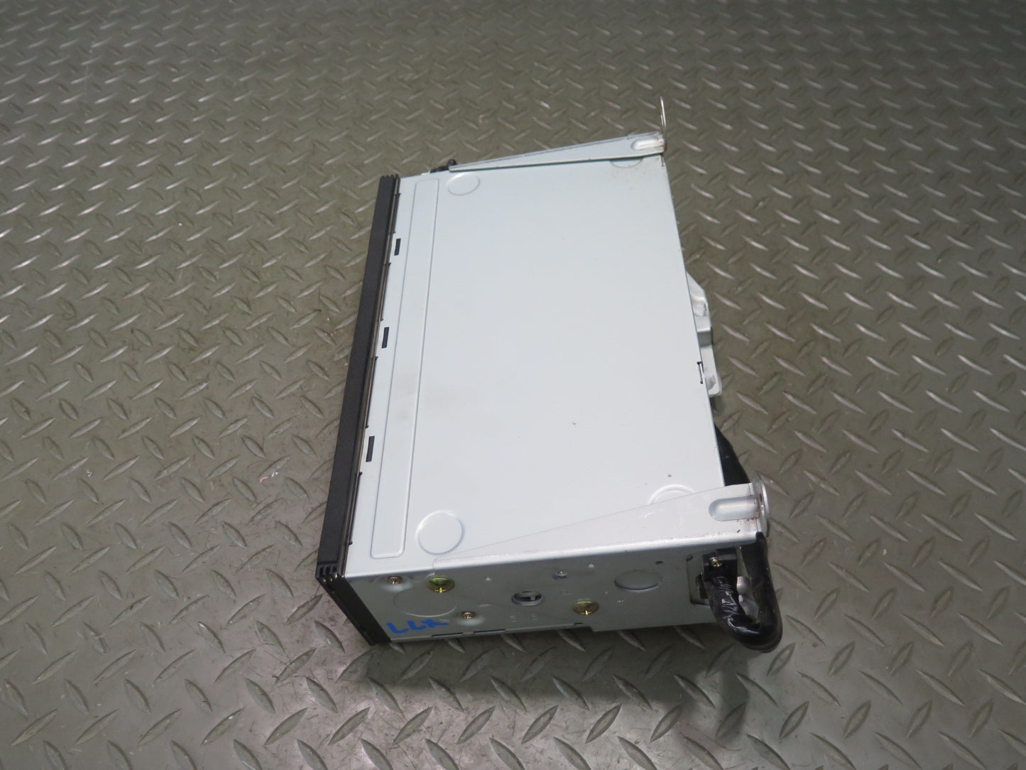 2004 Lexus UZJ100L LX470 Multi-disc CD Changer Audio Player 86270-60112