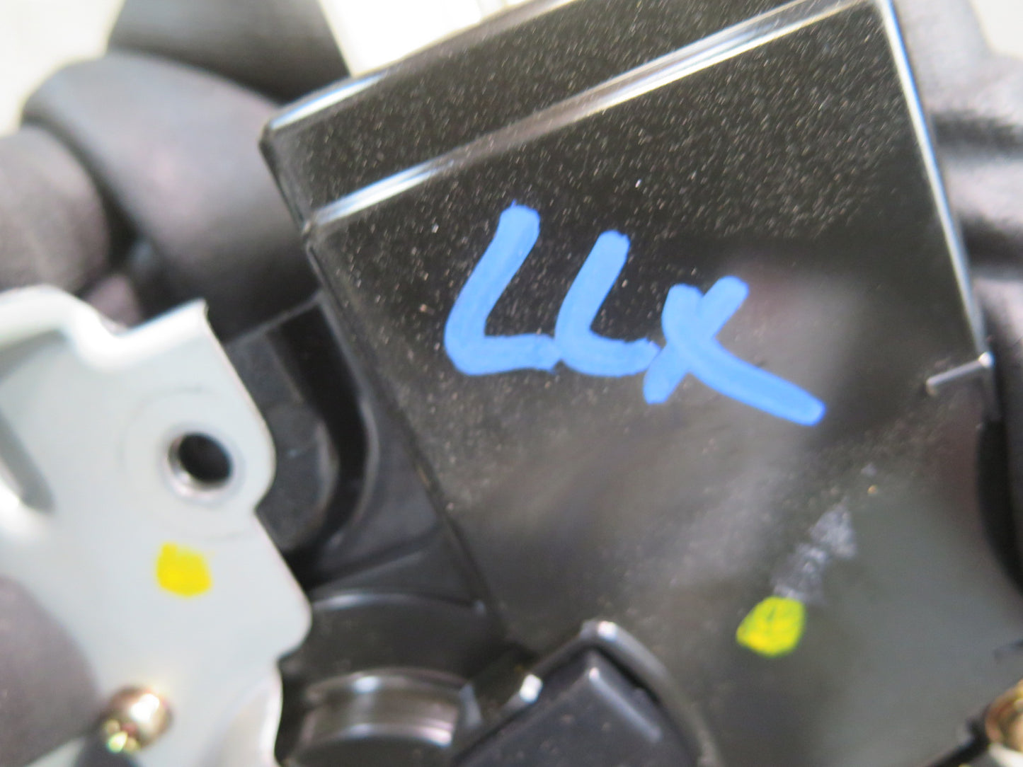 2003-2007 Lexus UZJ100L LX470 Sunroof Moon Roof Motor Drive Unit 89721-60050