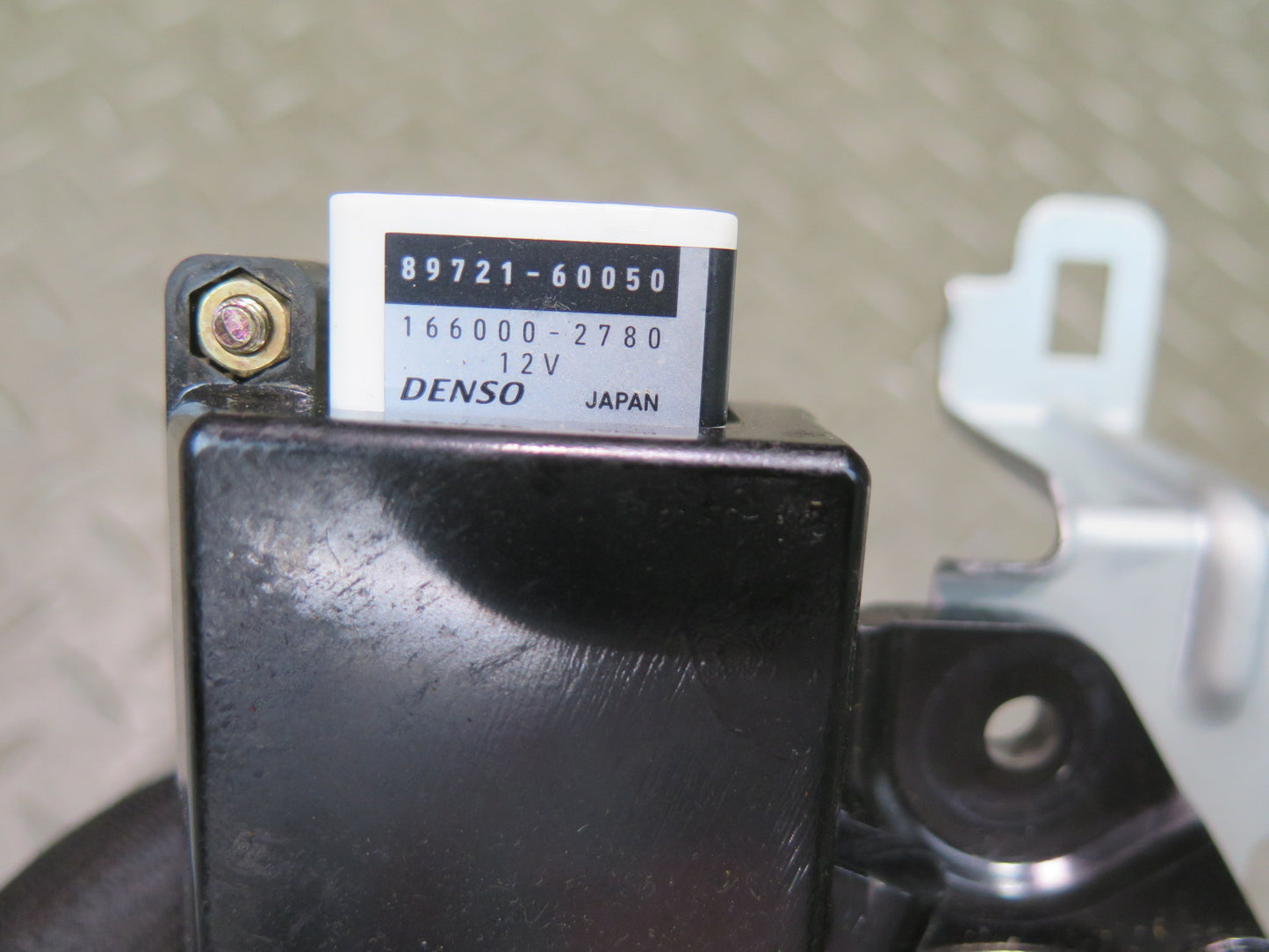 2003-2007 Lexus UZJ100L LX470 Sunroof Moon Roof Motor Drive Unit 89721-60050