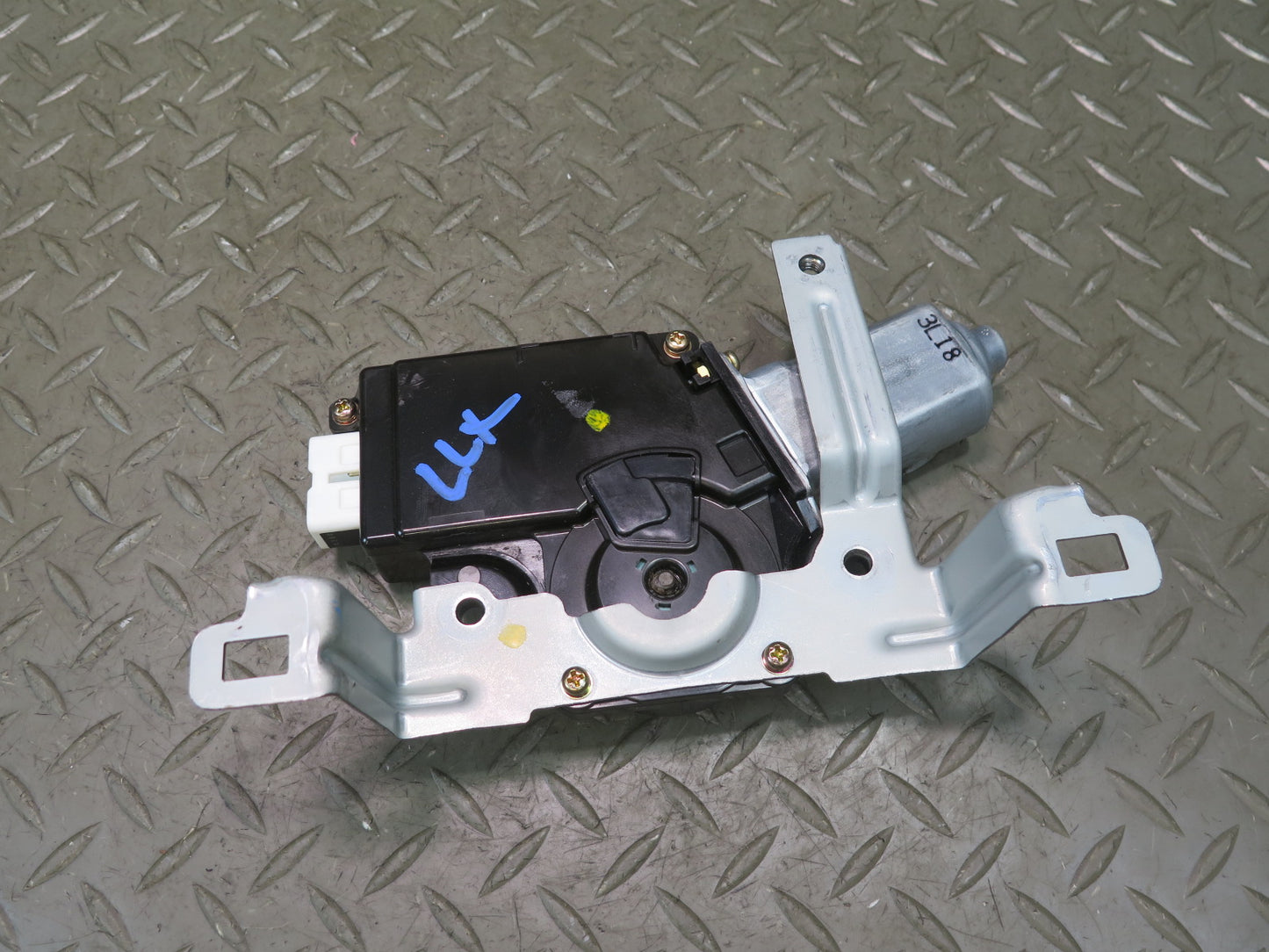 2003-2007 Lexus UZJ100L LX470 Sunroof Moon Roof Motor Drive Unit 89721-60050