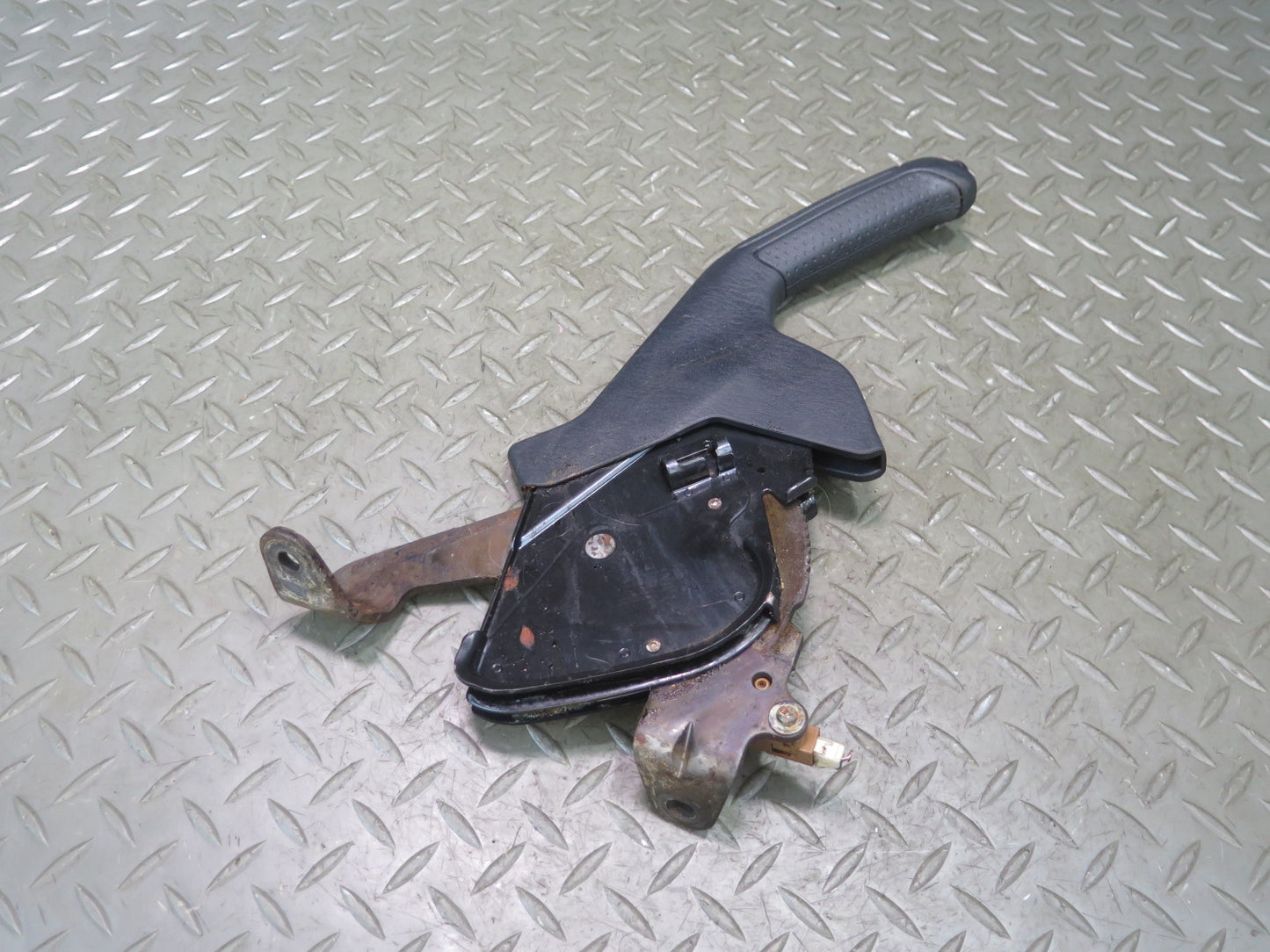 1998-2007 Lexus UZJ100L LX470 Emergency Parking Brake Handle Black