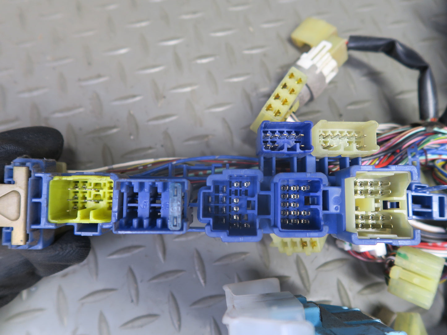 1986 Toyota Supra MA70L Interior & Rear Body Wire Wiring Harness w Fuse Box OEM