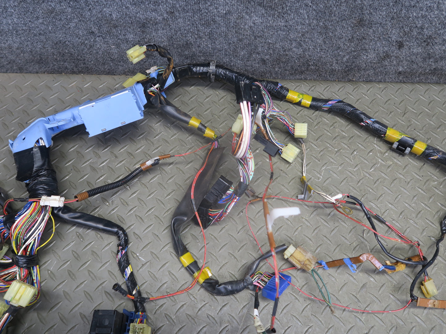 1986 Toyota Supra MA70L Interior & Rear Body Wire Wiring Harness w Fuse Box OEM