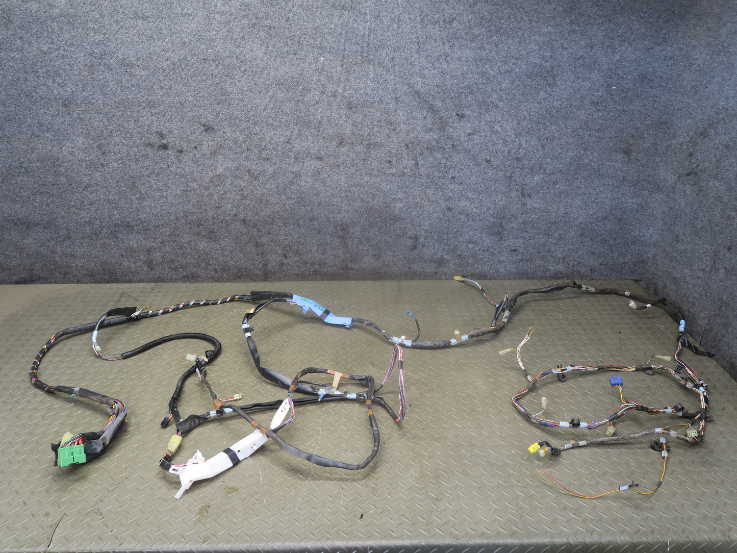 1986 Toyota Supra MA70L Interior & Rear Body Wire Wiring Harness w Fuse Box OEM