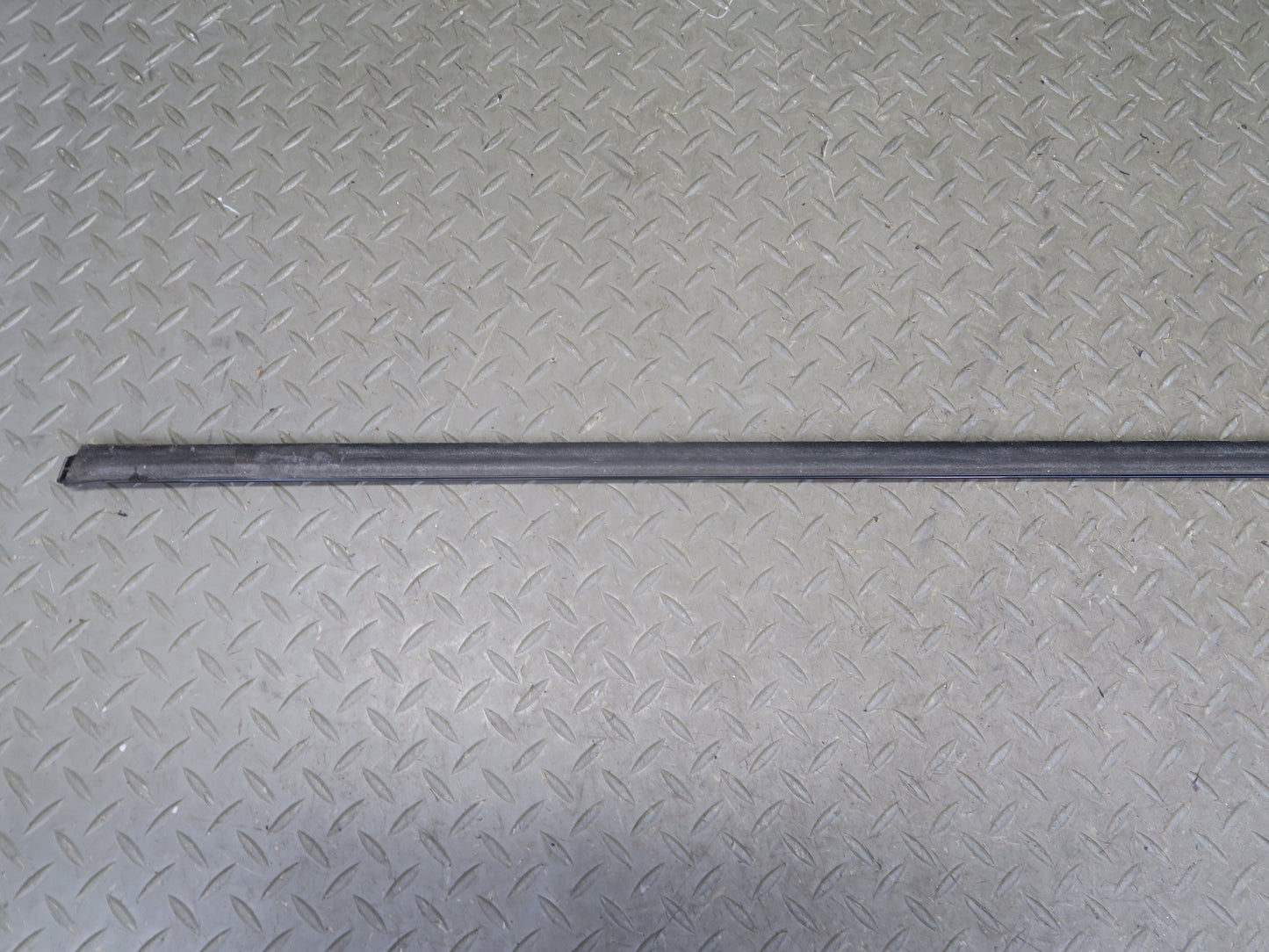 06-10 BMW E64 M6 Convertible Right Door & Windshield A Pillar Trim Molding Set