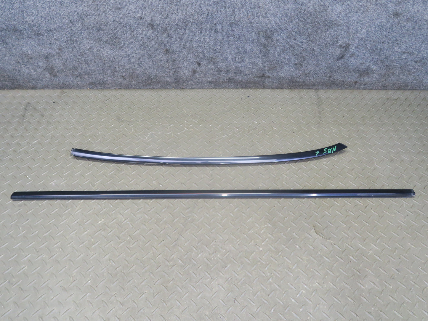 06-10 BMW E64 M6 Convertible Left Door & Windshield A Pillar Trim Molding Set