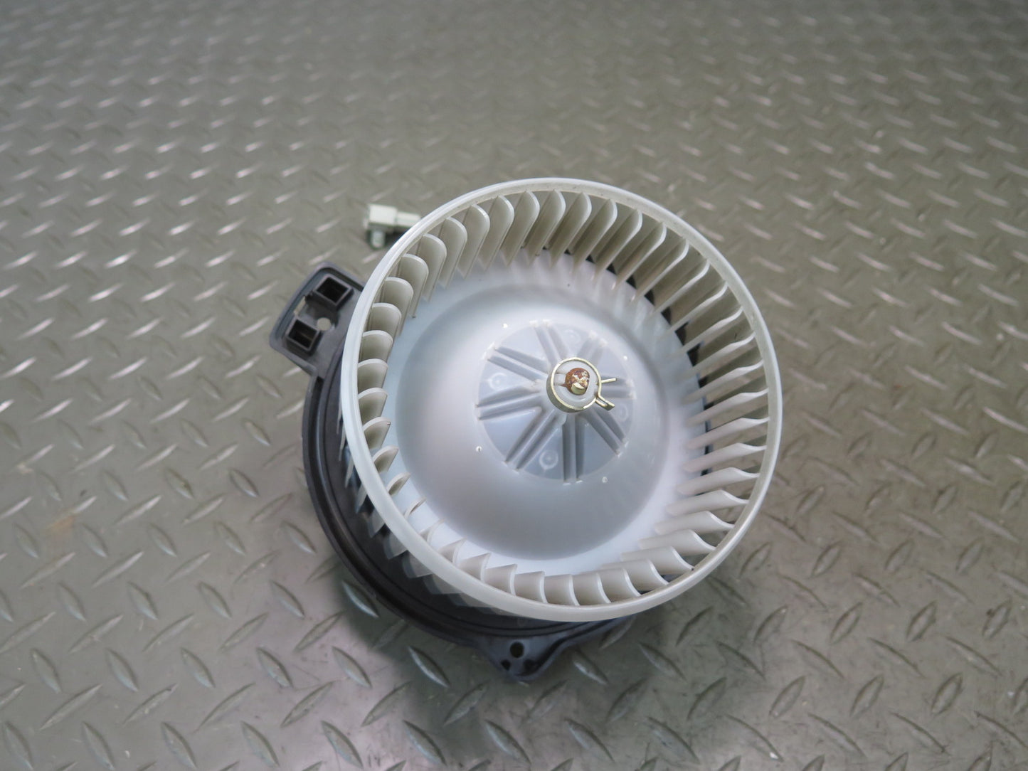 1998-2007 Lexus J100 LX470 A/C Heater Blower Motor Fan w Resistor
