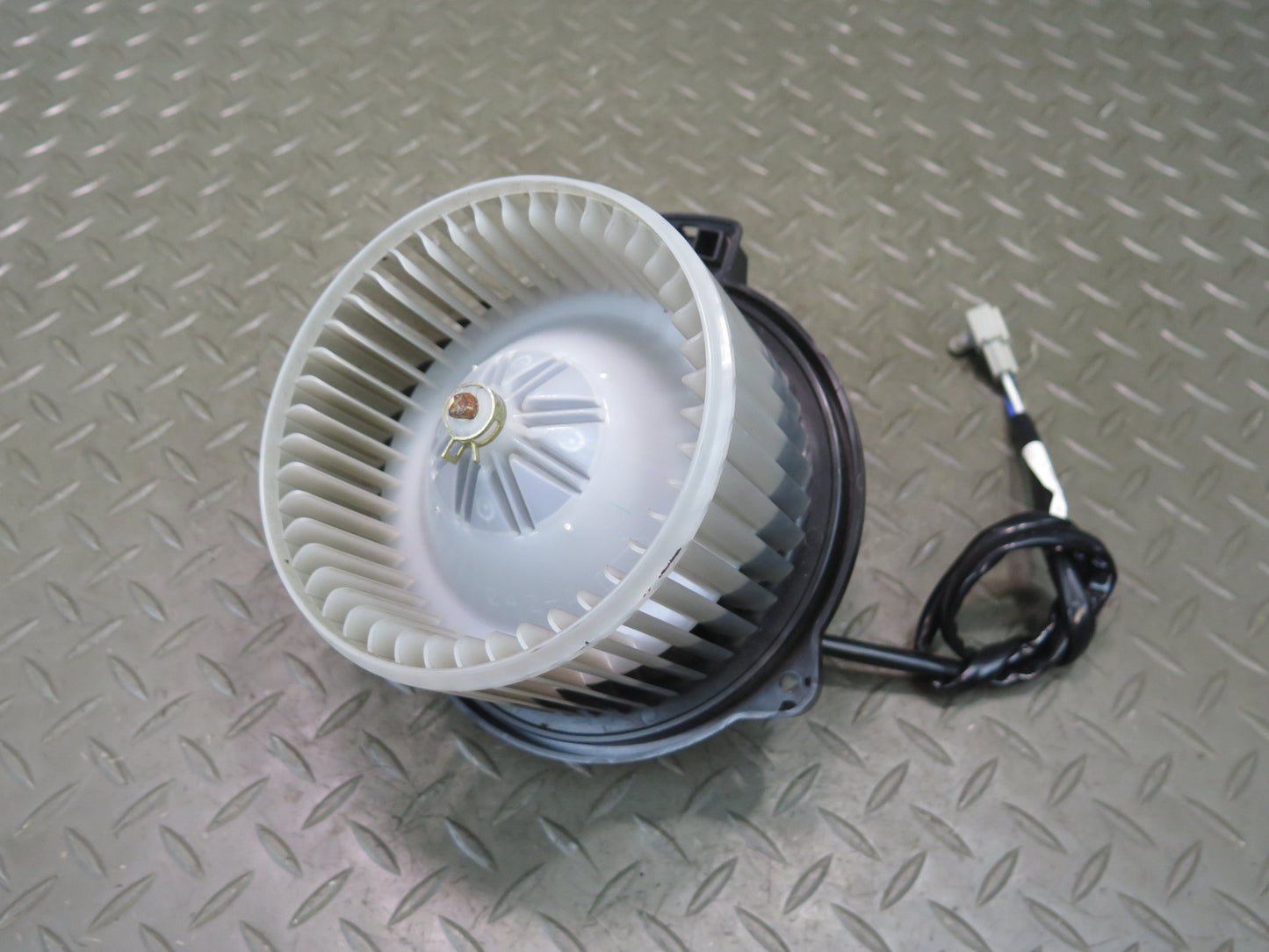 1998-2007 Lexus J100 LX470 A/C Heater Blower Motor Fan w Resistor