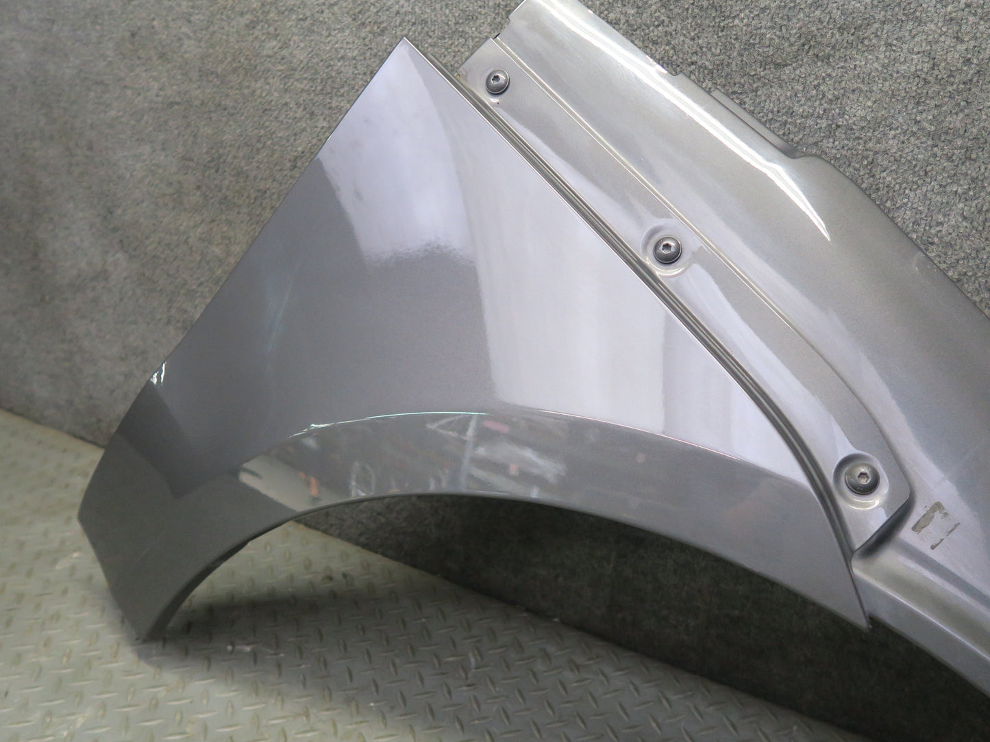 2015-2025 Porsche Macan Front Right Side Fender Shell Panel Cover Gray
