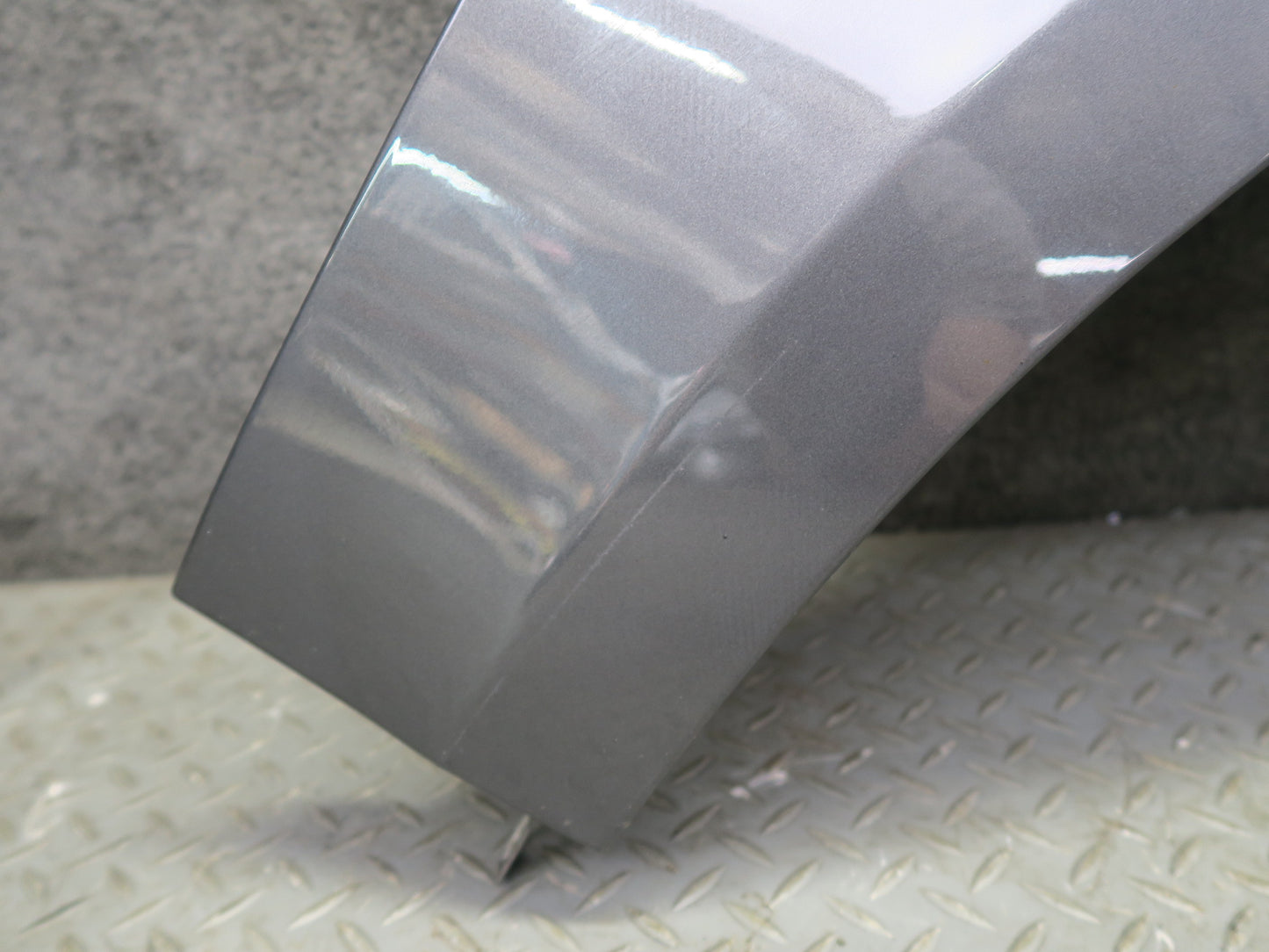 2015-2025 Porsche Macan Front Right Side Fender Shell Panel Cover Gray