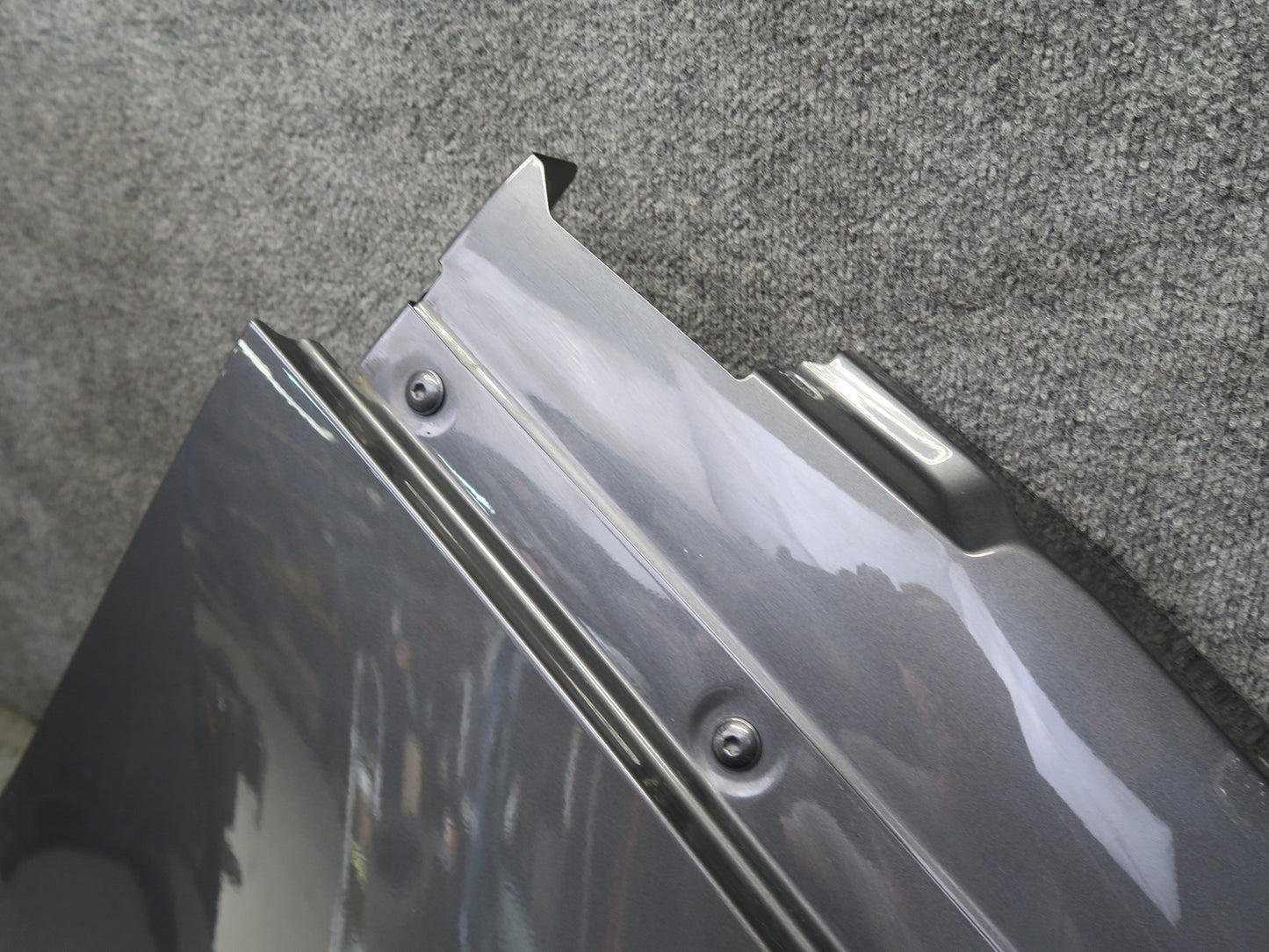 2015-2025 Porsche Macan Front Right Side Fender Shell Panel Cover Gray