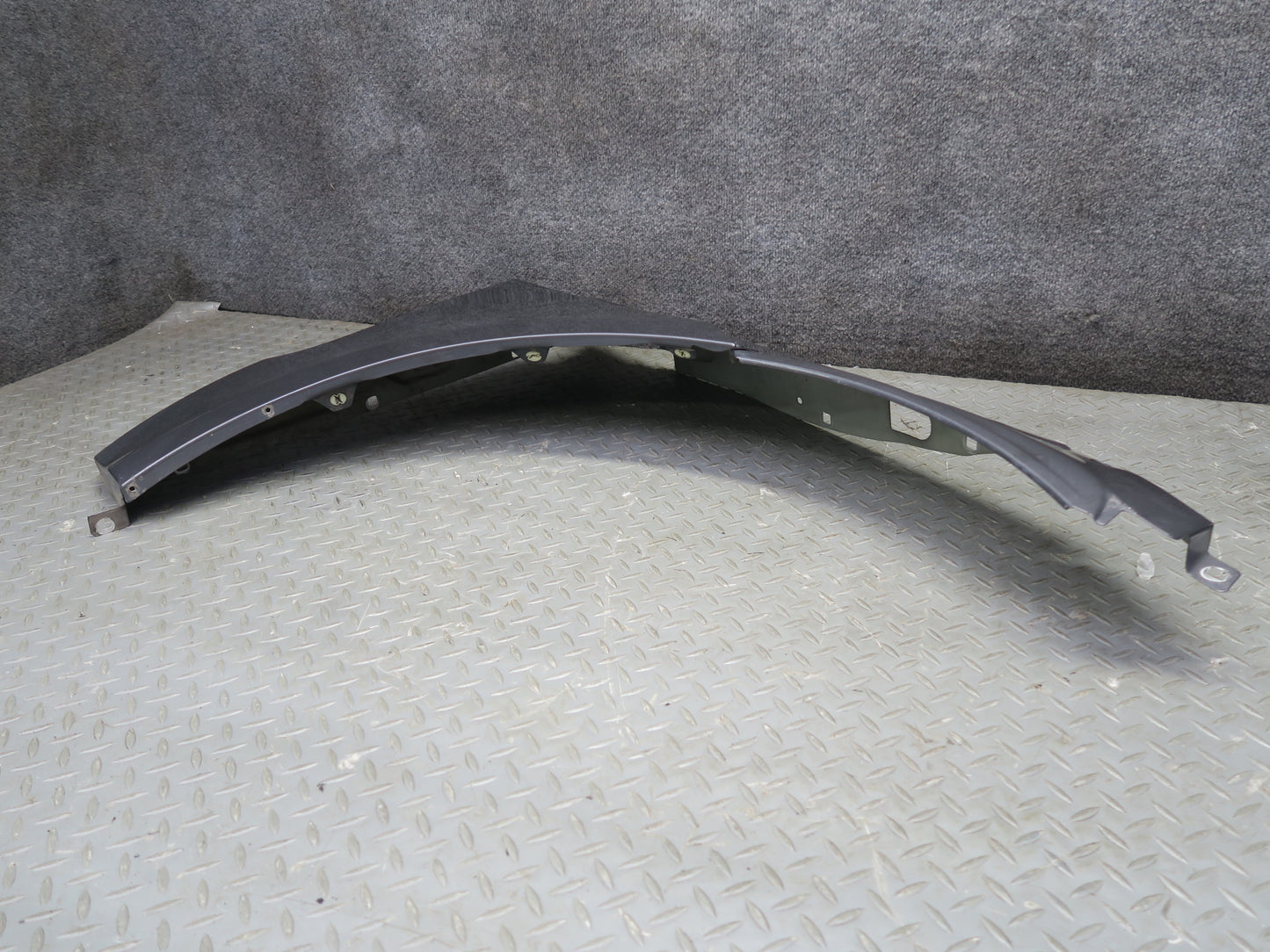 2015-2025 Porsche Macan Front Right Side Fender Shell Panel Cover Gray