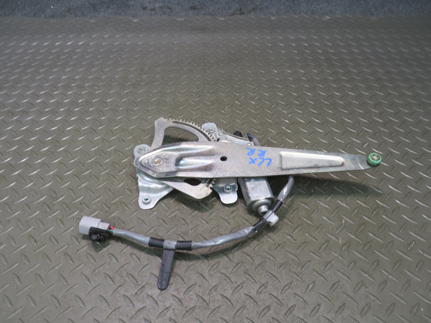 1998-2007 Lexus UZJ100L LX470 Rear Right Door Window Regulator w Motor