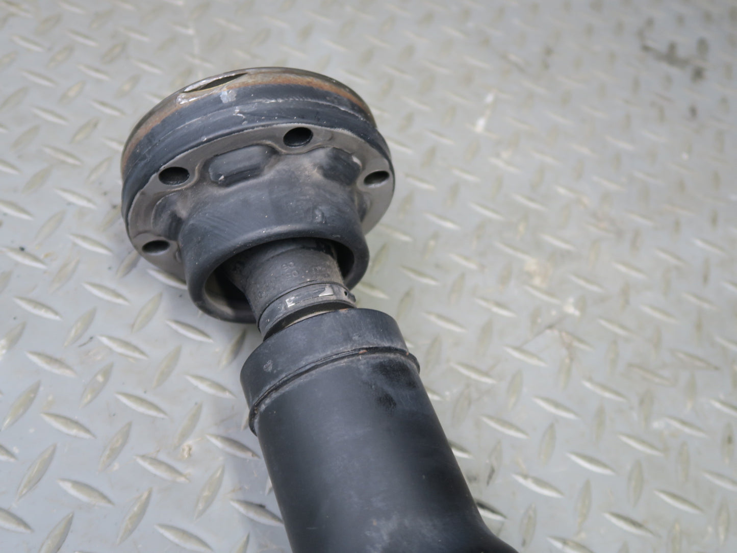 2006-2008 BMW E63 E64 M6 SMG Rear Driveshaft Drive Shaft 2282980