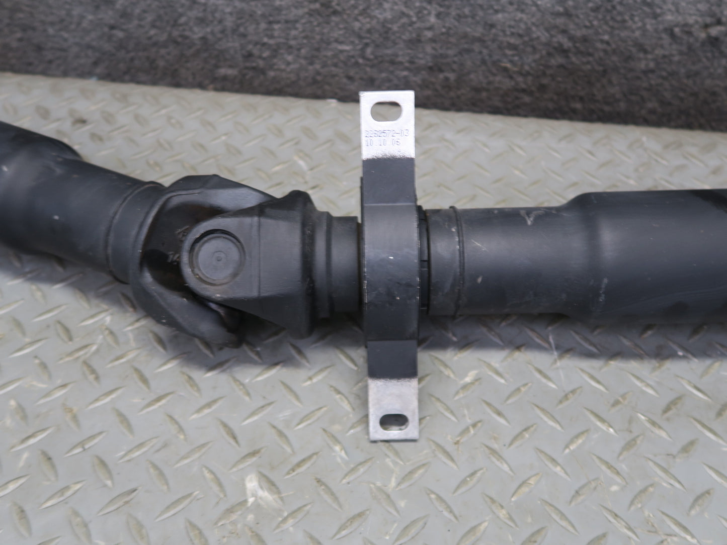 2006-2008 BMW E63 E64 M6 SMG Rear Driveshaft Drive Shaft 2282980