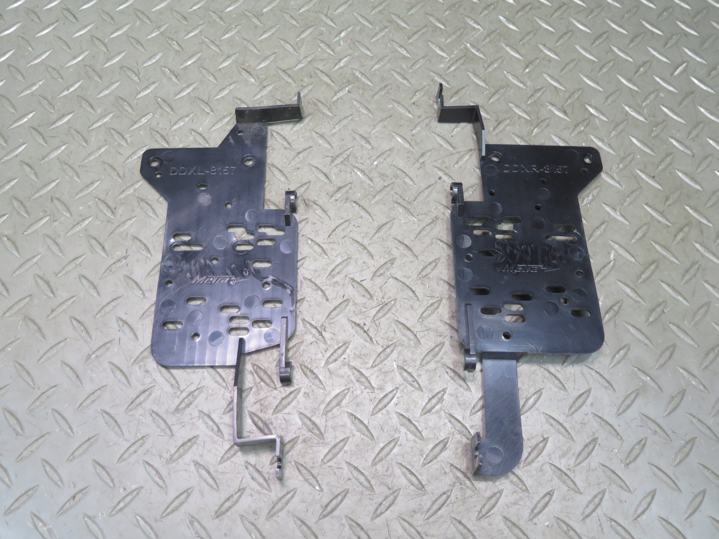 97-99 Lexus SC400 SC300 Sony XAV-AX3200 Media Receiver w Mount Bracket Wire OEM