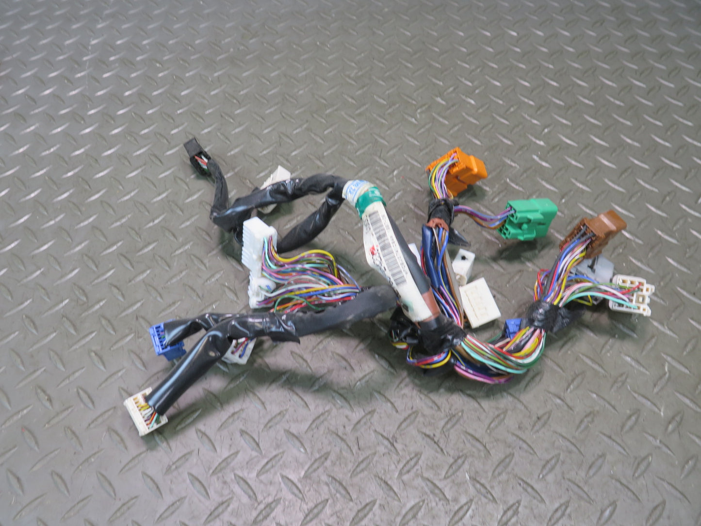 97-99 Lexus SC400 SC300 Sony XAV-AX3200 Media Receiver w Mount Bracket Wire OEM