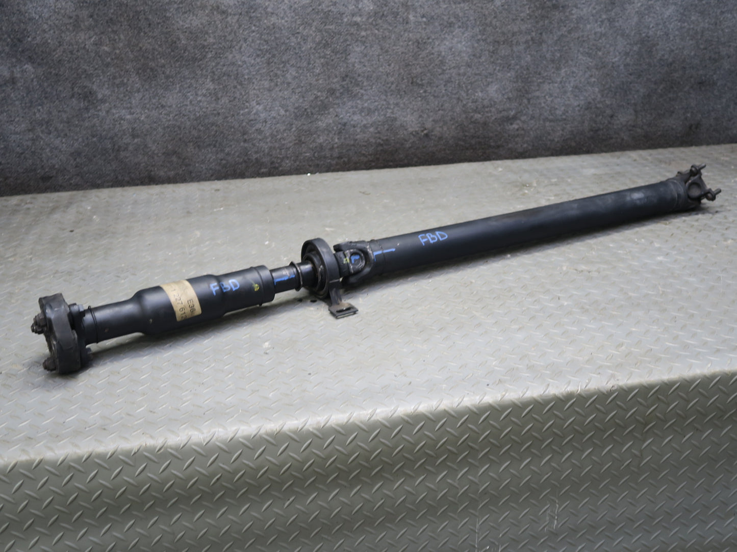 94-99 BMW E36 328iC A/T Rear Drive Shaft Driveshaft 1227612 OEM
