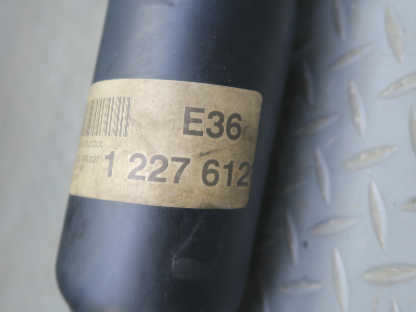 94-99 BMW E36 328iC A/T Rear Drive Shaft Driveshaft 1227612 OEM