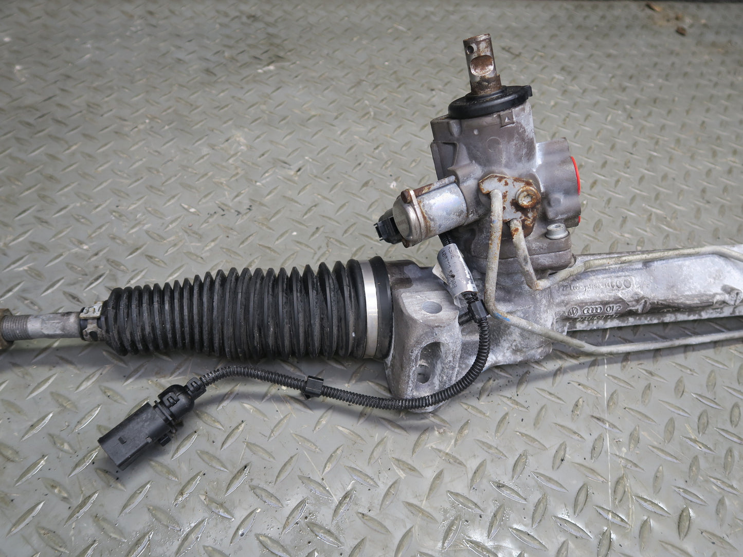 08-12 Audi 8T A5 S5 AWD Power Steering Rack & Pinion 81K Miles 8T1422066B OEM